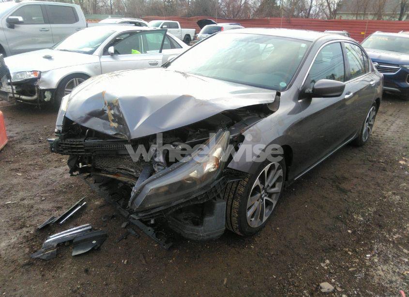 Photo 2 of 2015 Honda Accord SPORT (VIN 1HGCR2F54FA222823)