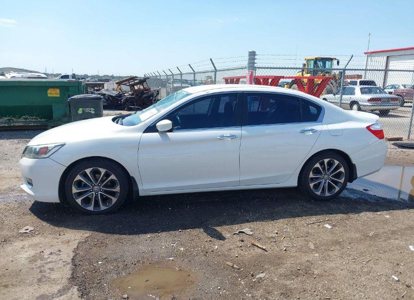 Photo 14 of 2015 Honda Accord SPORT (VIN 1HGCR2F54FA248998)