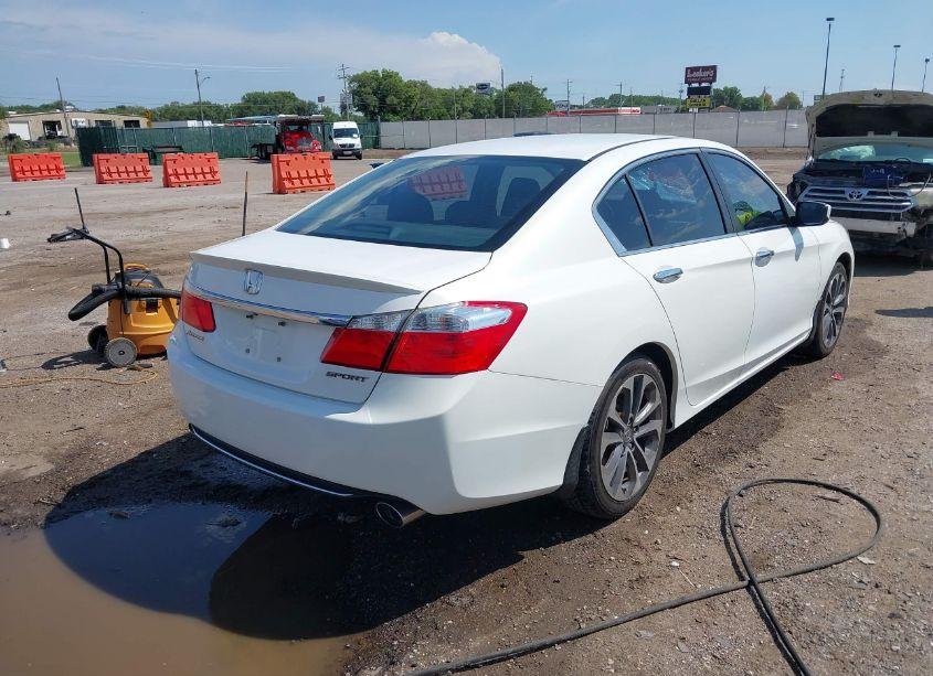 Photo 4 of 2015 Honda Accord SPORT (VIN 1HGCR2F54FA248998)