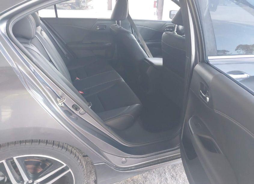 Photo 8 of 2016 Honda Accord SPORT (VIN 1HGCR2F54GA081141)