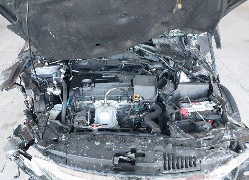 Photo 10 of 2016 Honda Accord SPORT (VIN 1HGCR2F54GA084217)