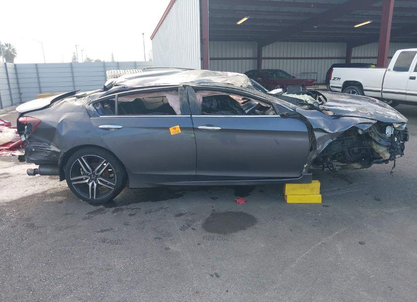 Photo 13 of 2016 Honda Accord SPORT (VIN 1HGCR2F54GA084217)