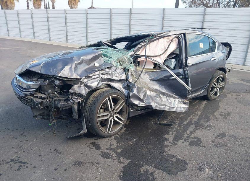 Photo 2 of 2016 Honda Accord SPORT (VIN 1HGCR2F54GA084217)