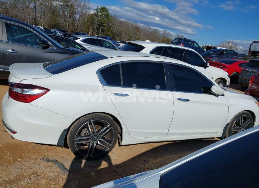 Photo 13 of 2016 Honda Accord SPORT (VIN 1HGCR2F54GA122142)