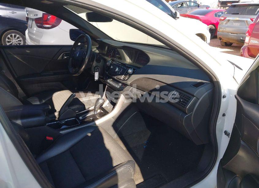 Photo 5 of 2016 Honda Accord SPORT (VIN 1HGCR2F54GA122142)