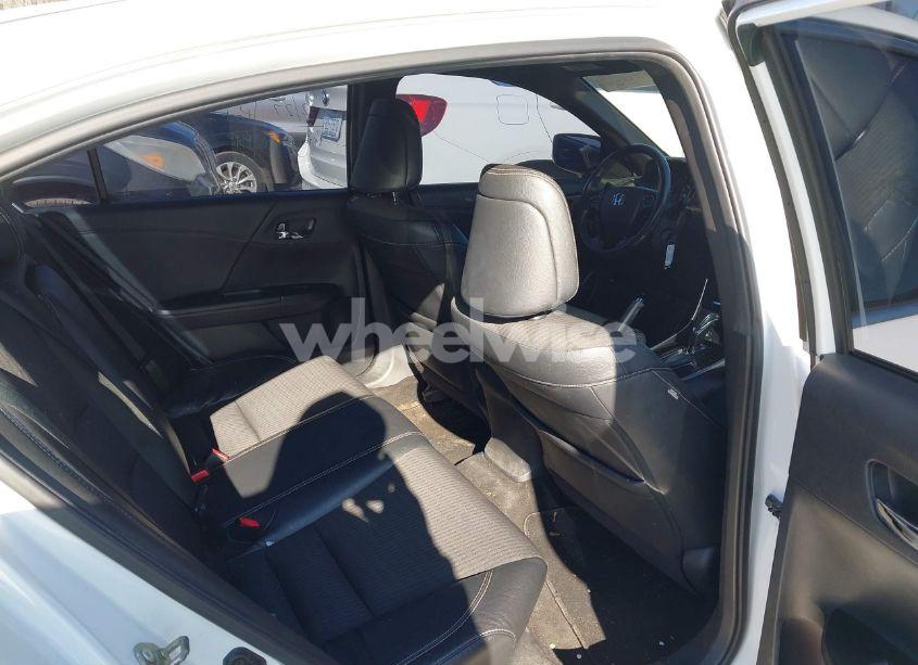 Photo 8 of 2016 Honda Accord SPORT (VIN 1HGCR2F54GA122142)