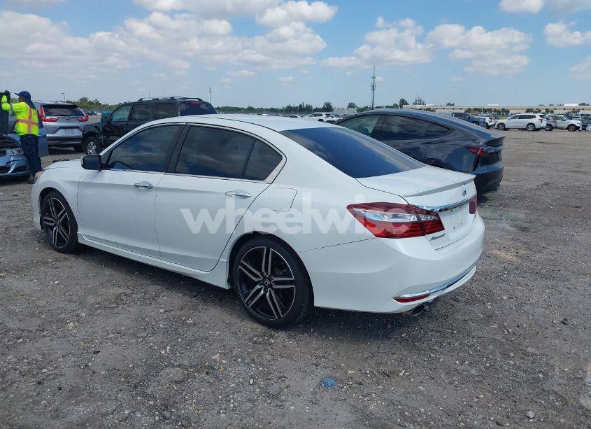 Photo 3 of 2016 Honda Accord SPORT (VIN 1HGCR2F54GA146294)