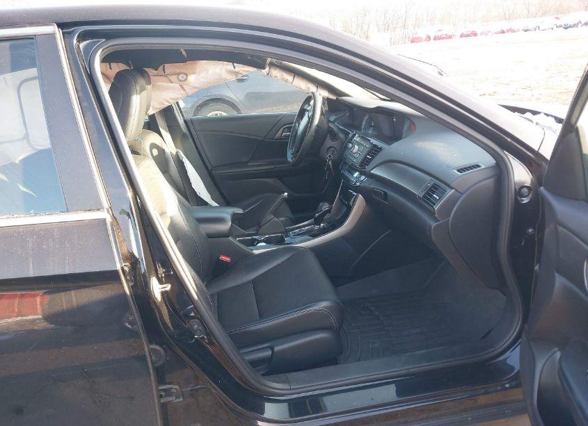 Photo 5 of 2016 Honda Accord SPORT (VIN 1HGCR2F54GA162270)