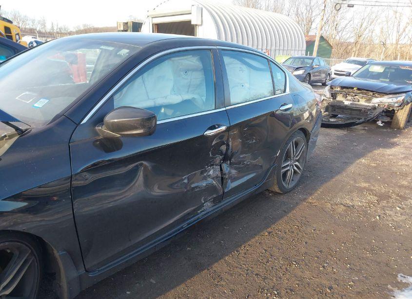 Photo 6 of 2016 Honda Accord SPORT (VIN 1HGCR2F54GA162270)