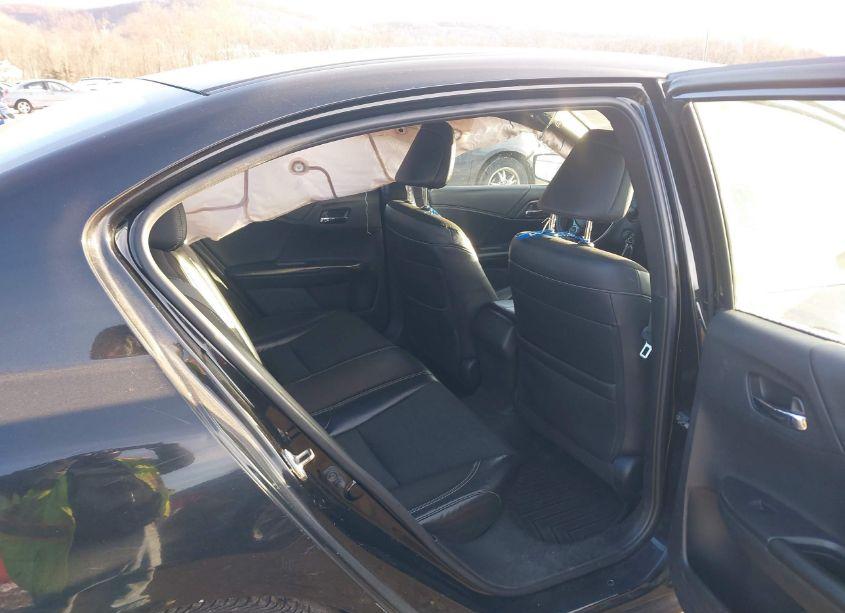 Photo 8 of 2016 Honda Accord SPORT (VIN 1HGCR2F54GA162270)