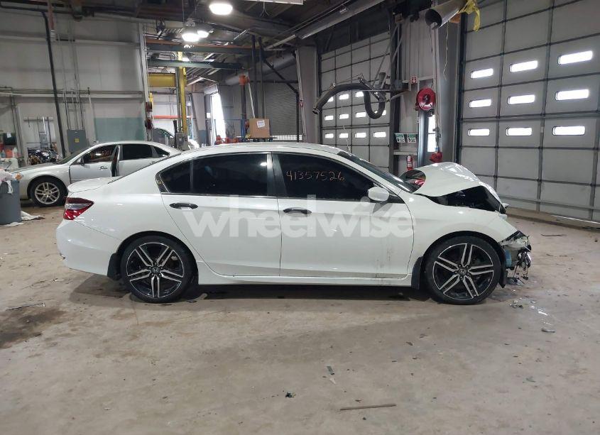 Photo 14 of 2016 Honda Accord SPORT (VIN 1HGCR2F54GA163385)