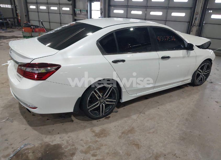 Photo 4 of 2016 Honda Accord SPORT (VIN 1HGCR2F54GA163385)