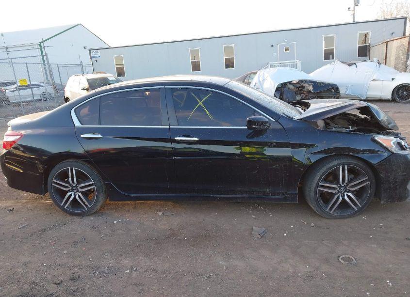 Photo 13 of 2016 Honda Accord SPORT (VIN 1HGCR2F54GA198377)
