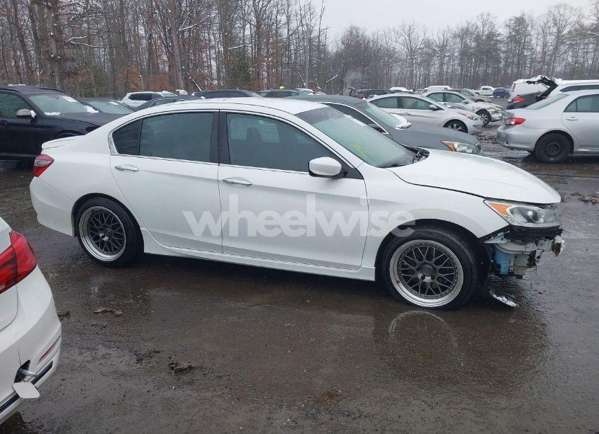 Photo 13 of 2016 Honda Accord SPORT (VIN 1HGCR2F54GA230907)