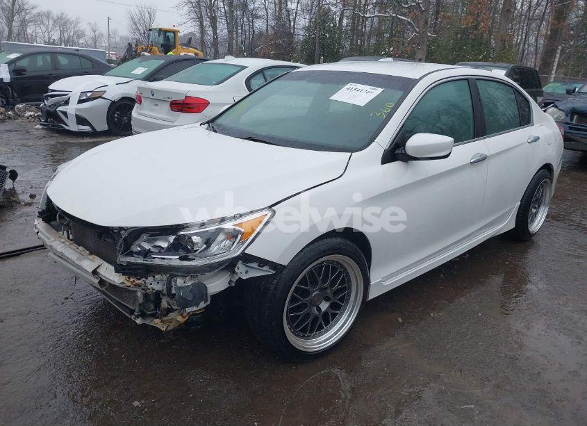 Photo 2 of 2016 Honda Accord SPORT (VIN 1HGCR2F54GA230907)