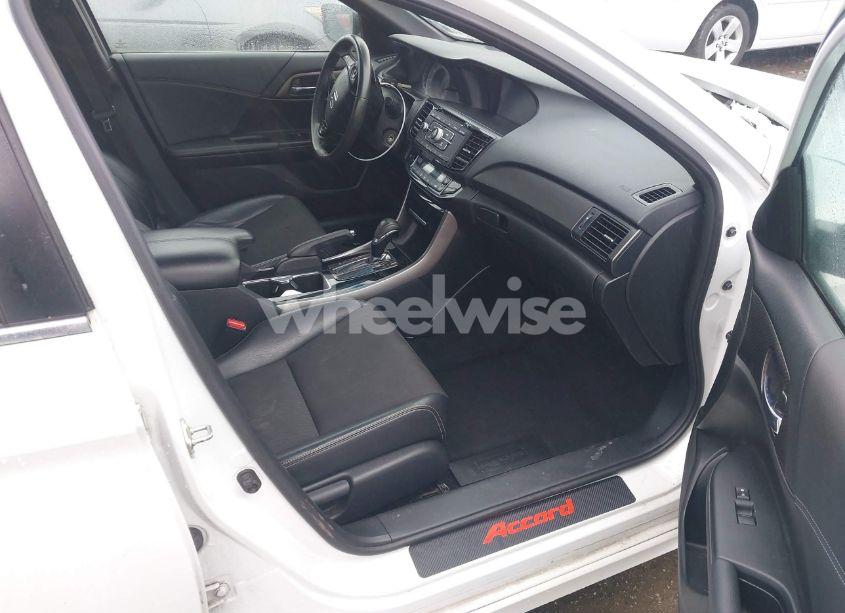 Photo 5 of 2016 Honda Accord SPORT (VIN 1HGCR2F54GA230907)