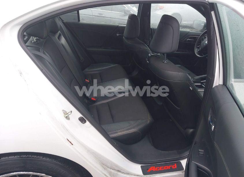 Photo 8 of 2016 Honda Accord SPORT (VIN 1HGCR2F54GA230907)