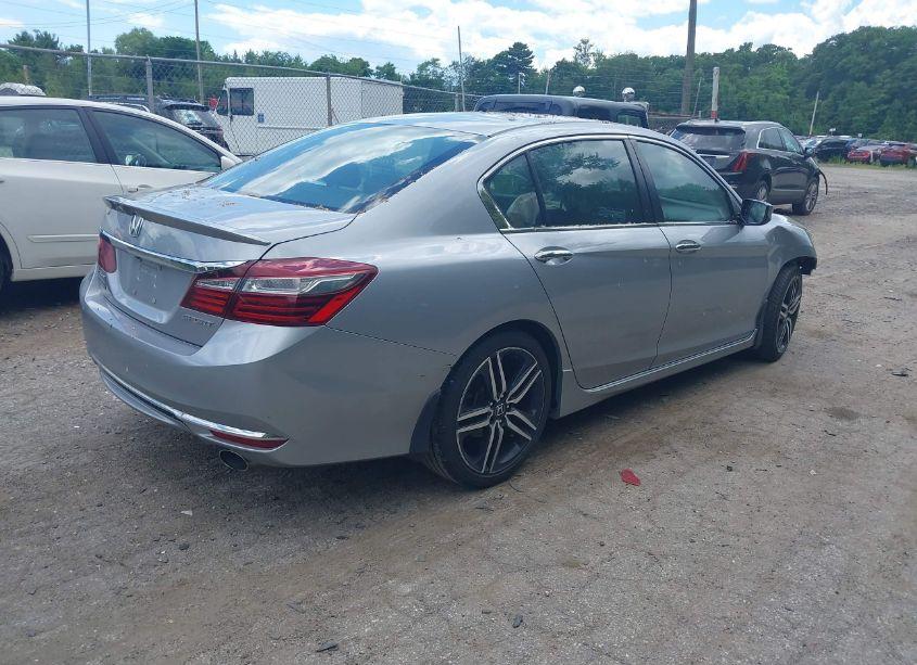 Photo 4 of 2017 Honda Accord SPORT (VIN 1HGCR2F54HA001824)