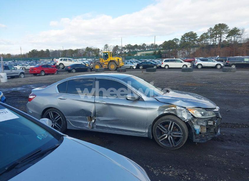 Photo 13 of 2017 Honda Accord SPORT (VIN 1HGCR2F54HA077883)