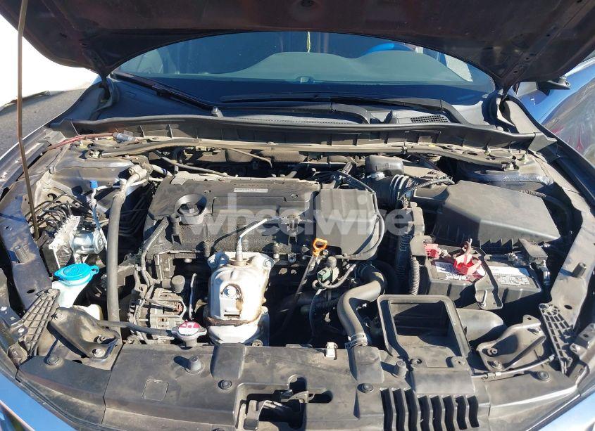 Photo 10 of 2017 Honda Accord SPORT (VIN 1HGCR2F54HA154980)