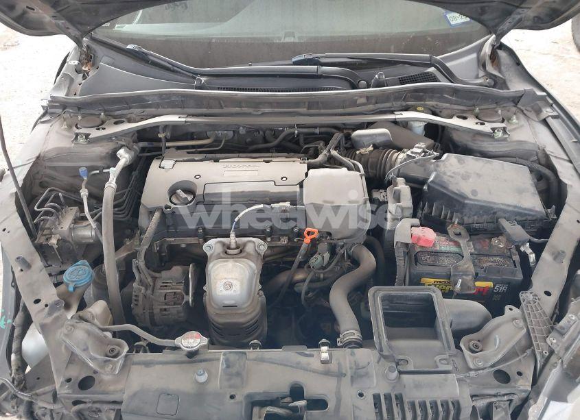 Photo 10 of 2017 Honda Accord SPORT (VIN 1HGCR2F54HA186859)