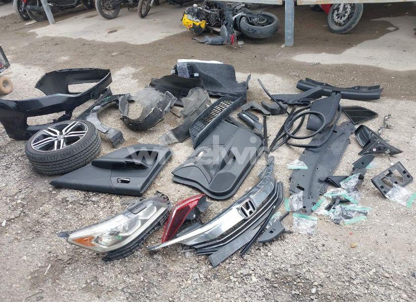 Photo 12 of 2017 Honda Accord SPORT (VIN 1HGCR2F54HA186859)