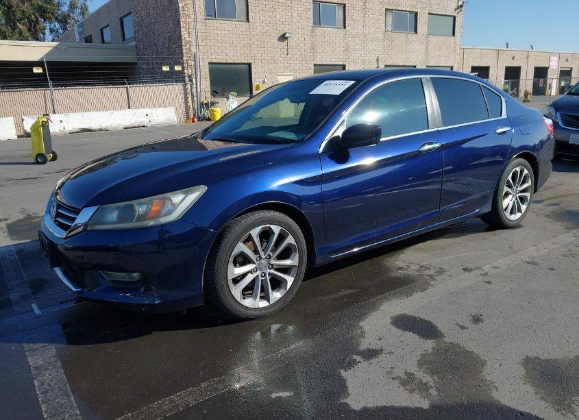 Photo 2 of 2013 Honda Accord SPORT (VIN 1HGCR2F55DA037063)