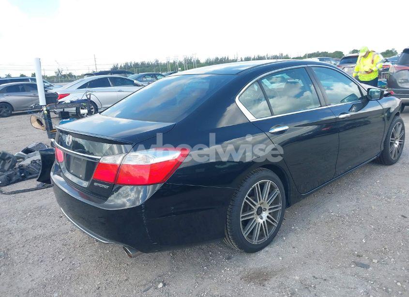 Photo 4 of 2013 Honda Accord SPORT (VIN 1HGCR2F55DA180322)