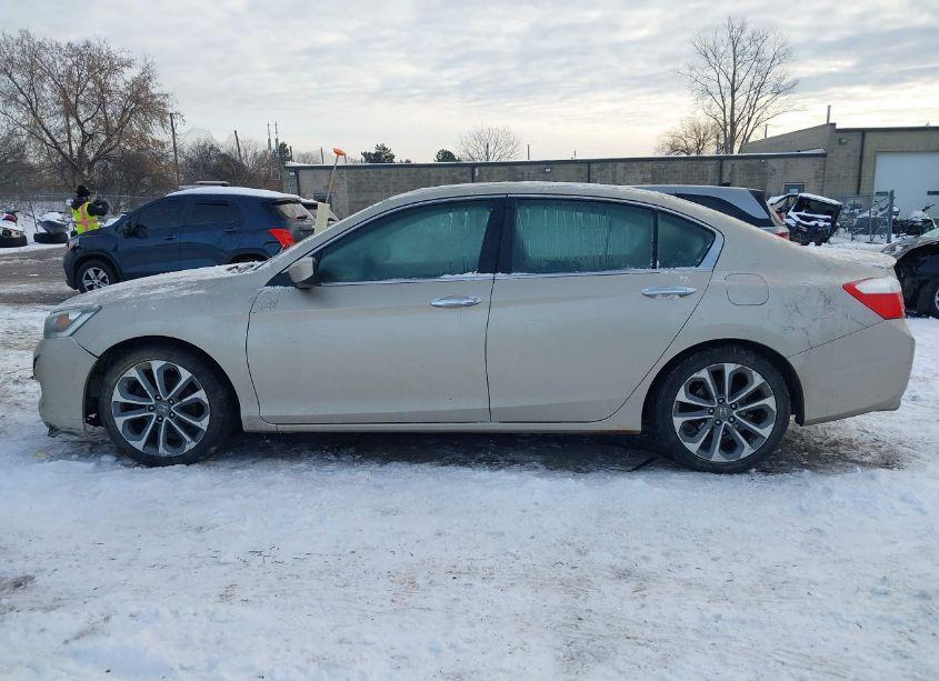 Photo 15 of 2013 Honda Accord SPORT (VIN 1HGCR2F55DA233424)