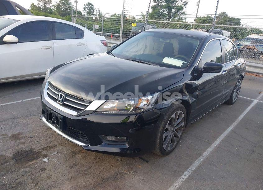 Photo 2 of 2014 Honda Accord SPORT (VIN 1HGCR2F55EA019275)