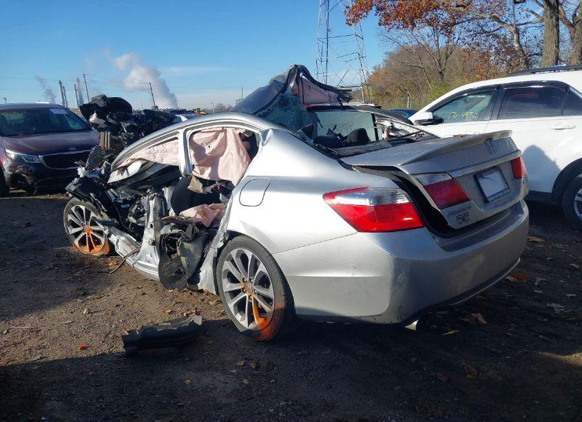 Photo 3 of 2014 Honda Accord SPORT (VIN 1HGCR2F55EA048758)