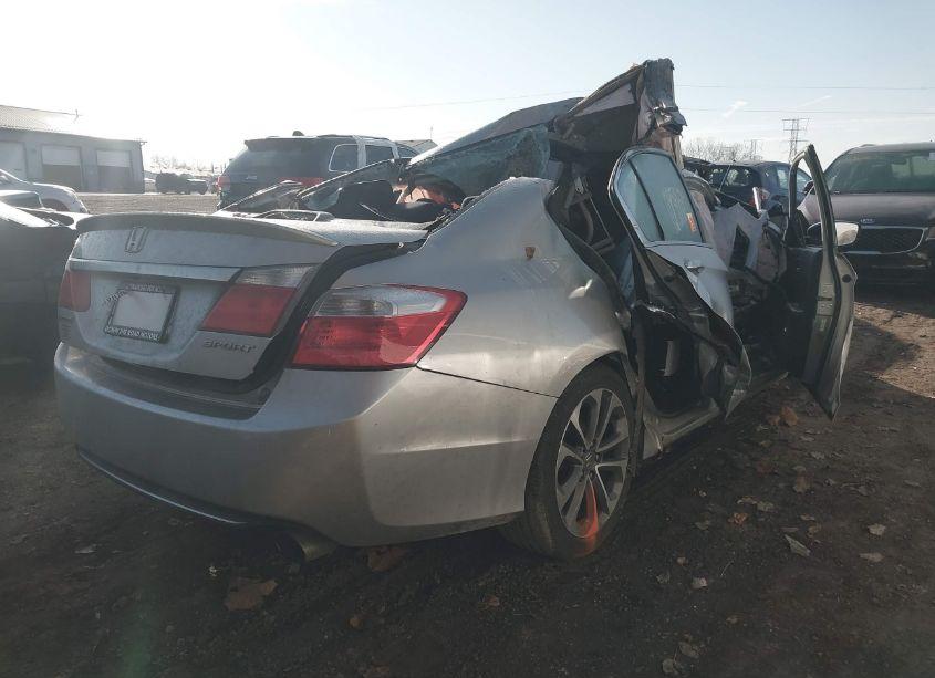 Photo 4 of 2014 Honda Accord SPORT (VIN 1HGCR2F55EA048758)