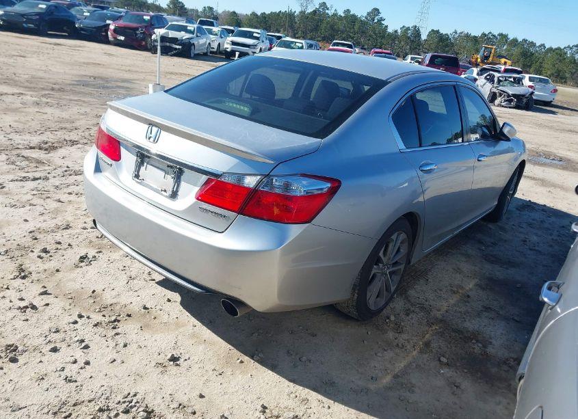 Photo 4 of 2014 Honda Accord SPORT (VIN 1HGCR2F55EA069643)