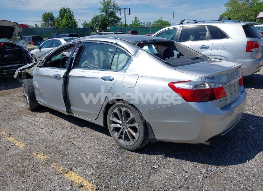 Photo 3 of 2014 Honda Accord SPORT (VIN 1HGCR2F55EA087138)
