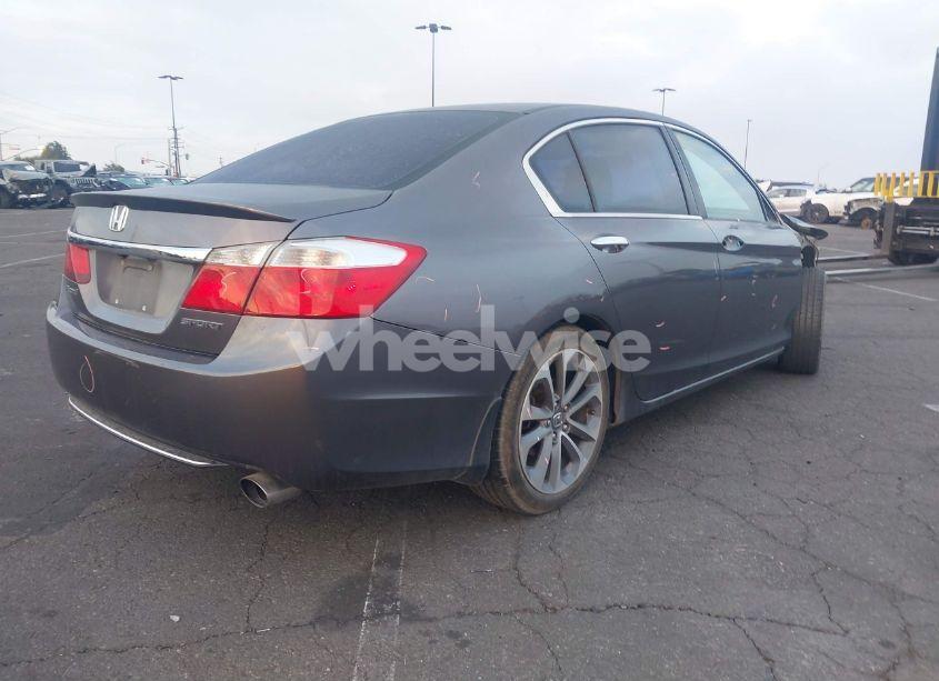 Photo 4 of 2014 Honda Accord SPORT (VIN 1HGCR2F55EA159097)