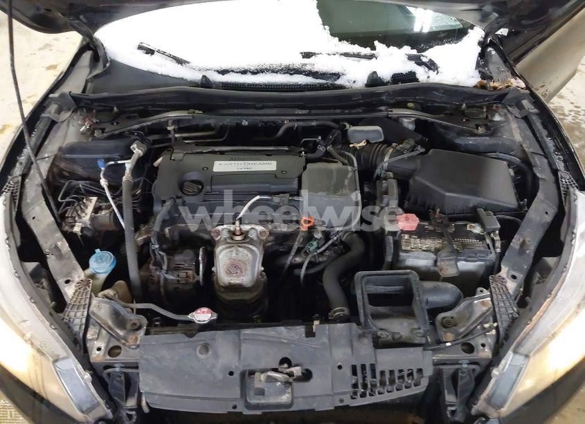Photo 10 of 2015 Honda Accord SPORT (VIN 1HGCR2F55FA003949)