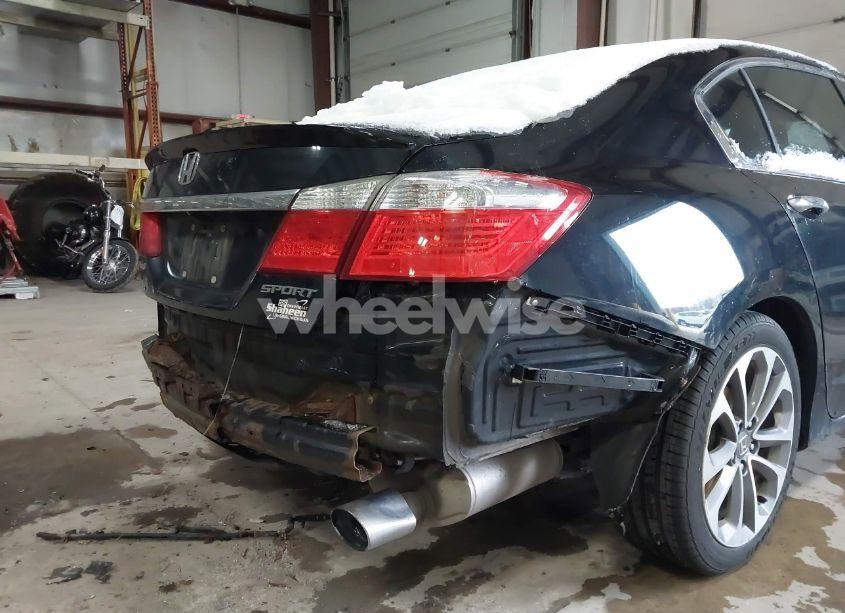 Photo 17 of 2015 Honda Accord SPORT (VIN 1HGCR2F55FA003949)