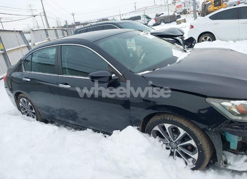 Photo 13 of 2015 Honda Accord SPORT (VIN 1HGCR2F55FA019259)