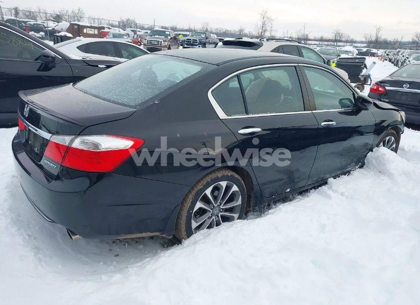 Photo 4 of 2015 Honda Accord SPORT (VIN 1HGCR2F55FA019259)