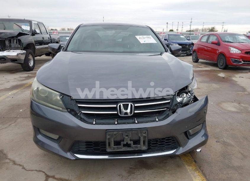 Photo 12 of 2015 Honda Accord SPORT (VIN 1HGCR2F55FA082023)