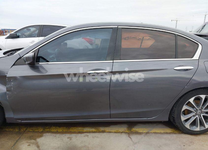 Photo 14 of 2015 Honda Accord SPORT (VIN 1HGCR2F55FA082023)