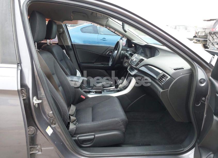 Photo 5 of 2015 Honda Accord SPORT (VIN 1HGCR2F55FA082023)
