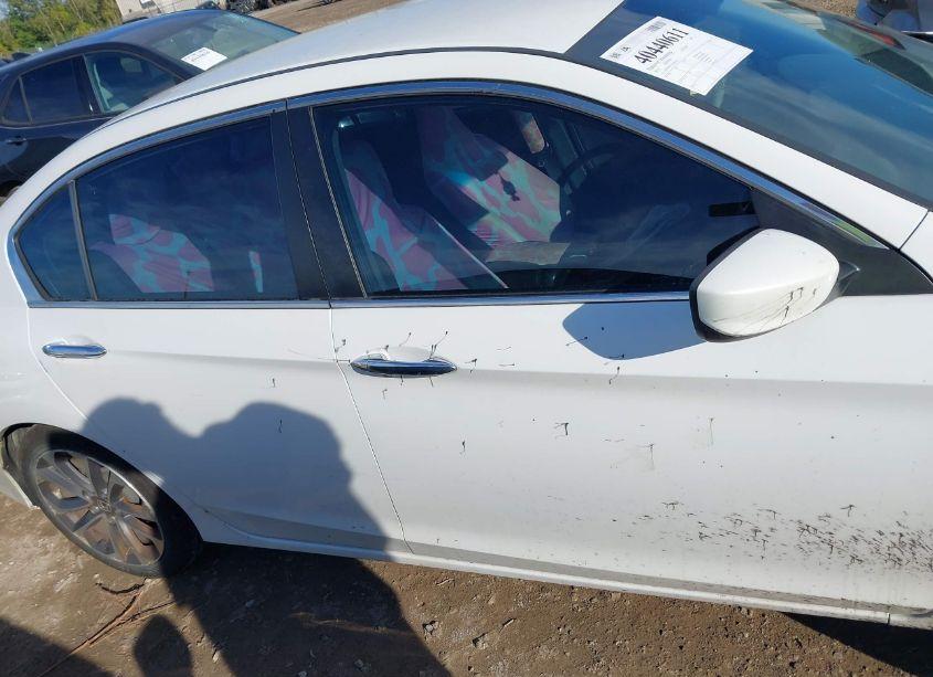 Photo 13 of 2015 Honda Accord SPORT (VIN 1HGCR2F55FA091739)