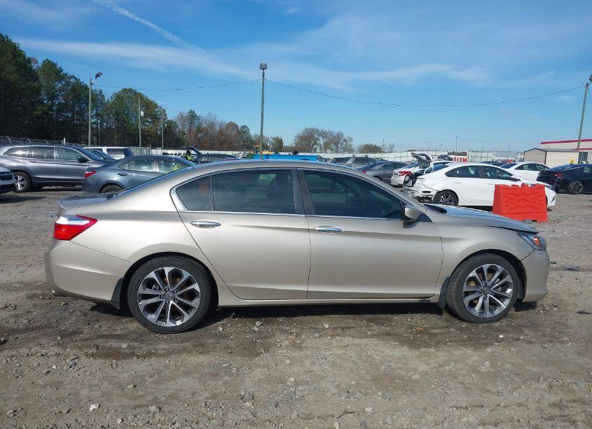 Photo 13 of 2015 Honda Accord SPORT (VIN 1HGCR2F55FA100732)