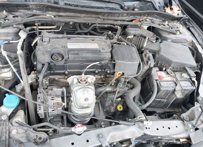 Photo 10 of 2015 Honda Accord SPORT (VIN 1HGCR2F55FA106630)