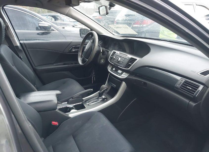 Photo 5 of 2015 Honda Accord SPORT (VIN 1HGCR2F55FA106630)