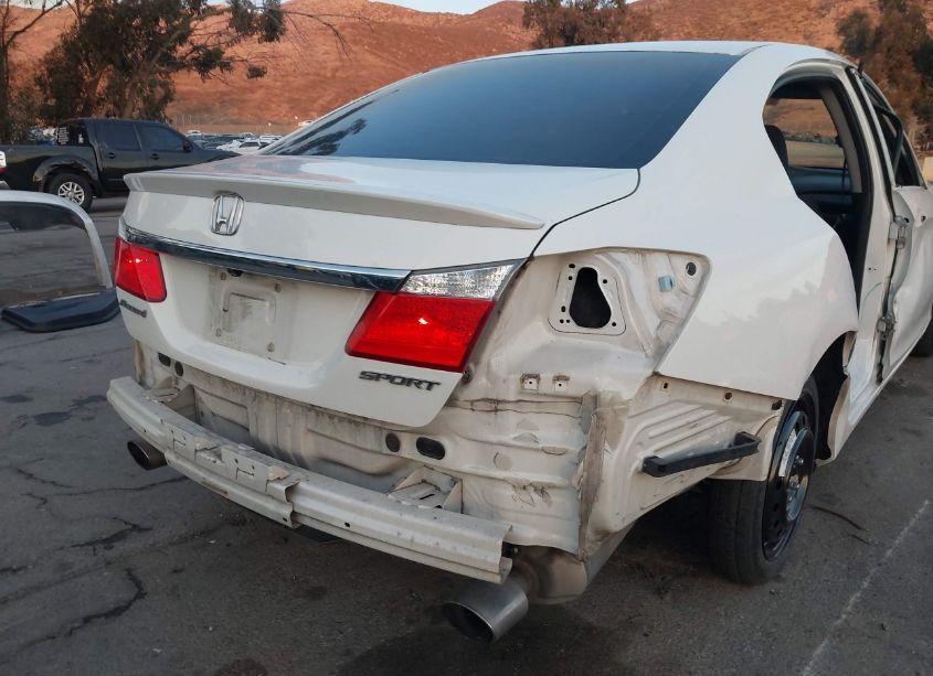 Photo 18 of 2015 Honda Accord SPORT (VIN 1HGCR2F55FA115831)