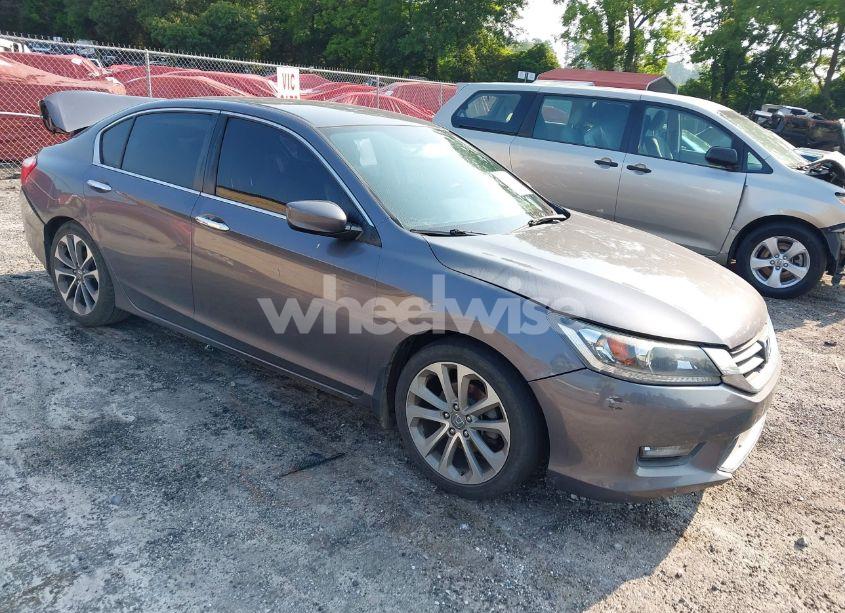 2015 Honda Accord SPORT (VIN 1HGCR2F55FA128921) main photo