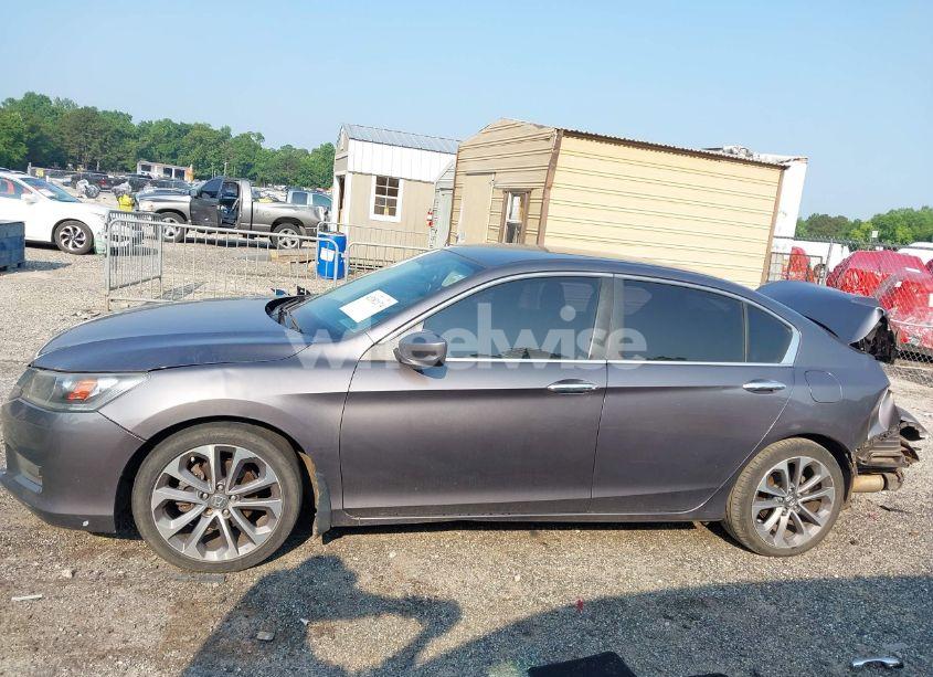 Photo 14 of 2015 Honda Accord SPORT (VIN 1HGCR2F55FA128921)