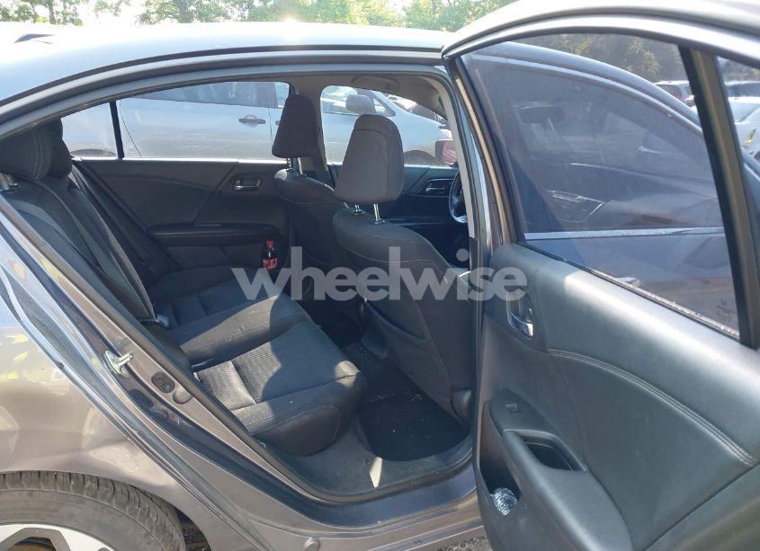 Photo 8 of 2015 Honda Accord SPORT (VIN 1HGCR2F55FA128921)